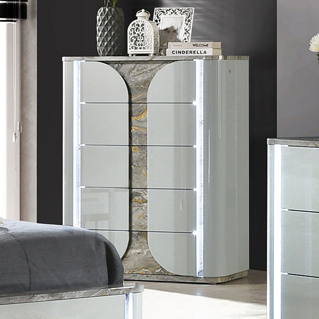 Cleburne-Chest