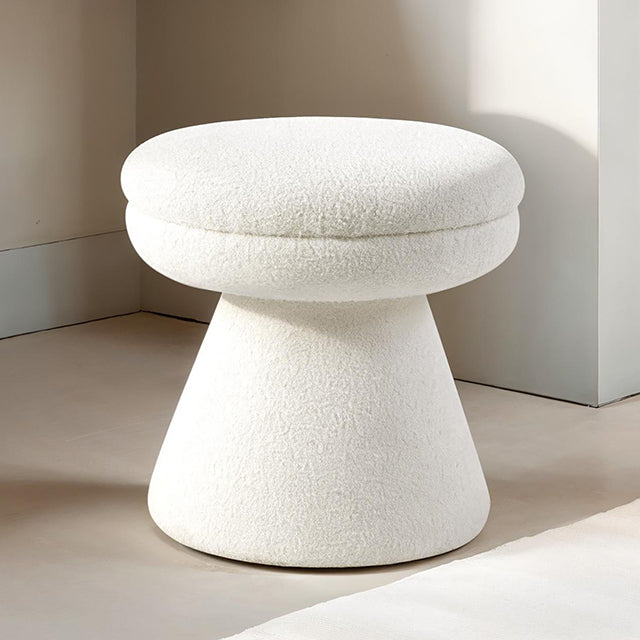 Cynthia-Stool
