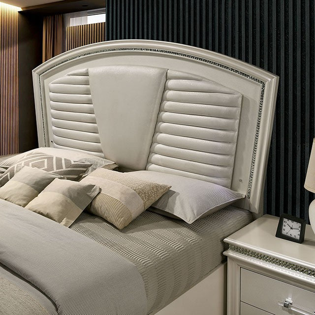 Maddie-4 Pc Queen Bedroom Set