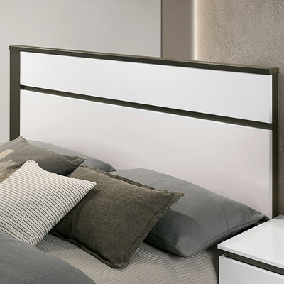 Birsfelden-5 Pc Queen Bedroom Set
