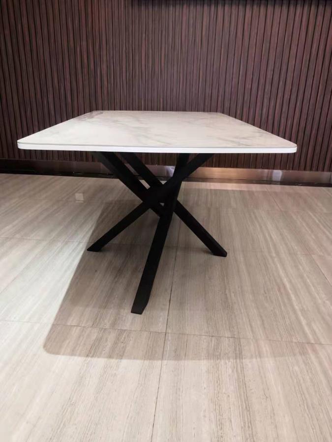 Paulita - DINING TABLE